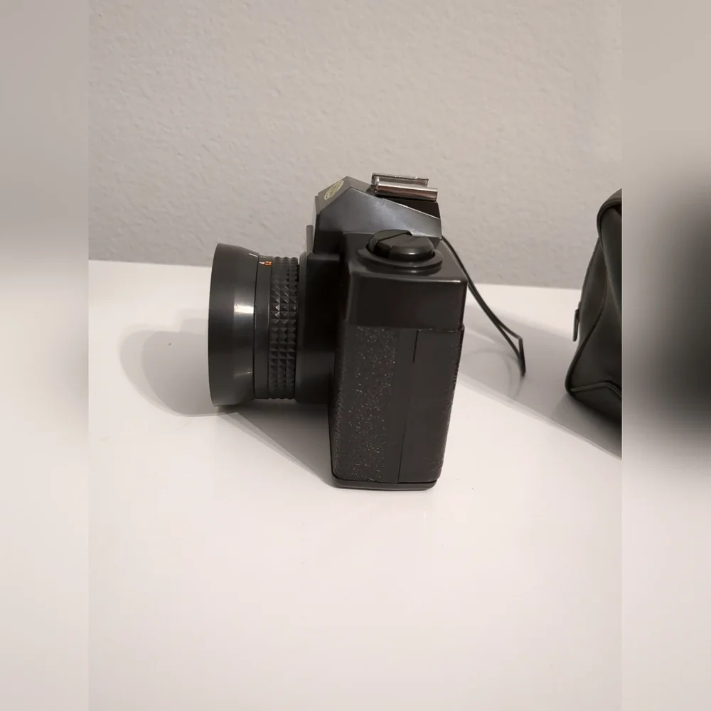 Quickshot X3000 35mm Compact Camera with Case, Instructions & Box